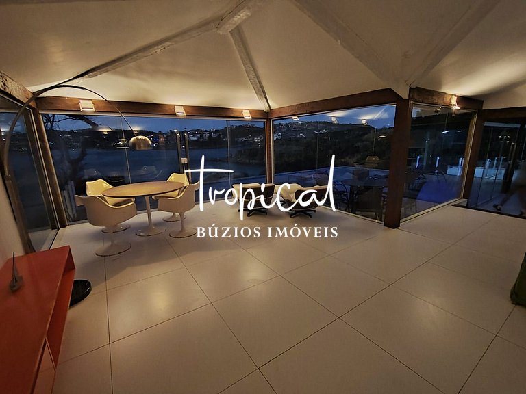 FA19 - Casa na Ferradura com Piscina e Vista Incrível