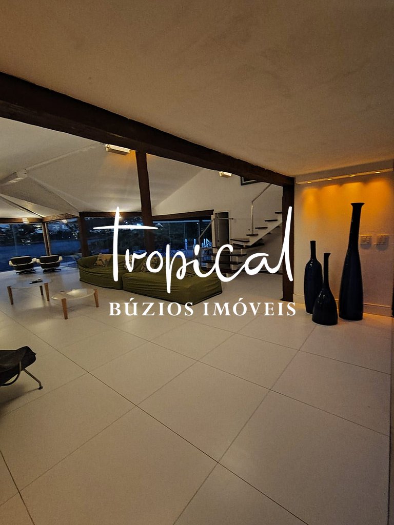 FA19 - Casa na Ferradura com Piscina e Vista Incrível