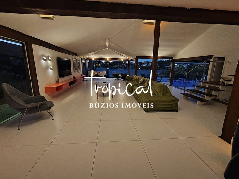FA19 - Casa na Ferradura com Piscina e Vista Incrível