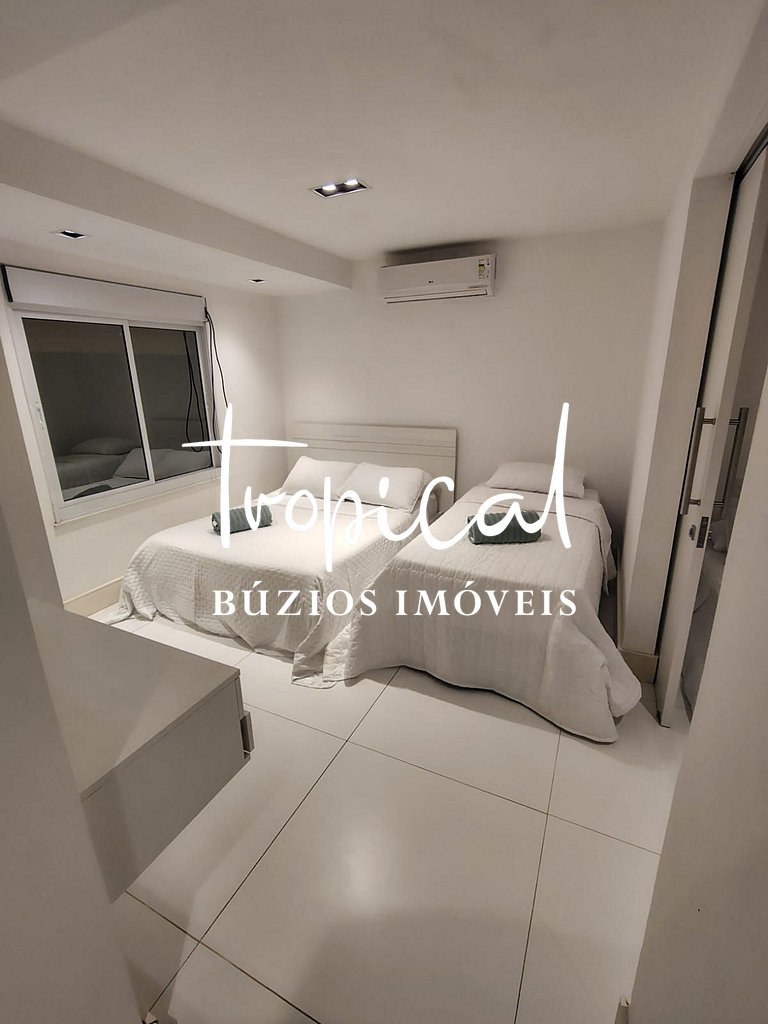 FA19 - Casa na Ferradura com Piscina e Vista Incrível