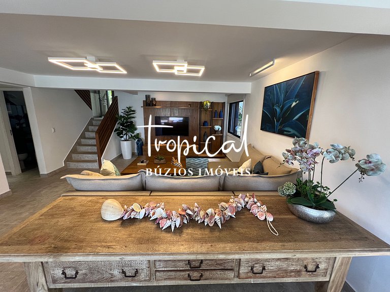 AB88 - Casa com alto lazer e vista para o mar de Búzios