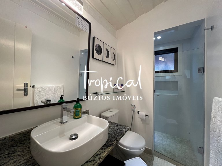 AB88 - Casa com alto lazer e vista para o mar de Búzios