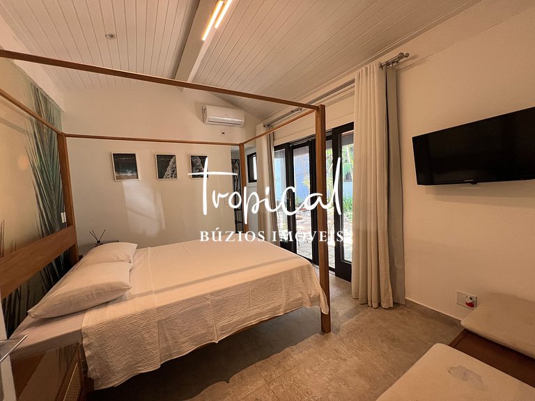 AB88 - Casa com alto lazer e vista para o mar de Búzios