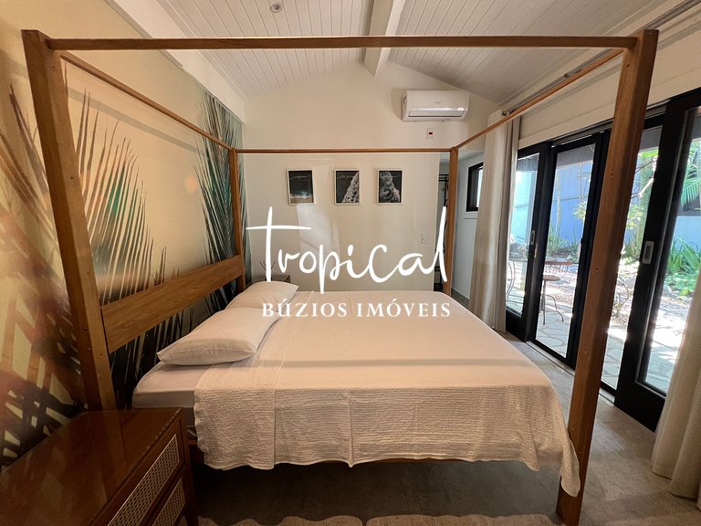 AB88 - Casa com alto lazer e vista para o mar de Búzios