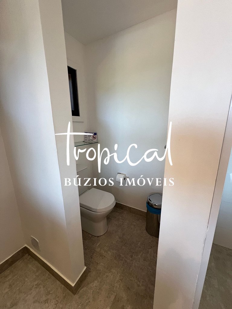 AB88 - Casa com alto lazer e vista para o mar de Búzios