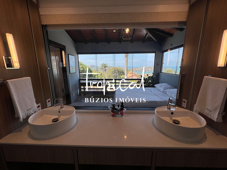 AB88 - Casa com alto lazer e vista para o mar de Búzios