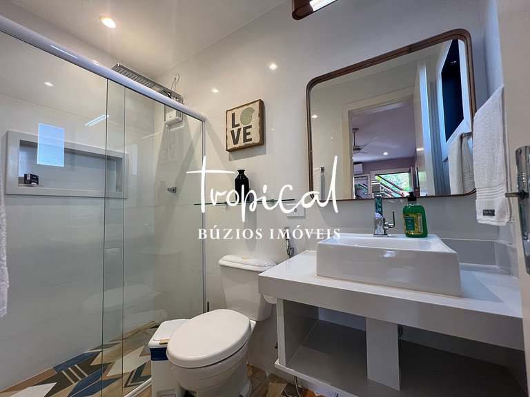 AB88 - Casa com alto lazer e vista para o mar de Búzios