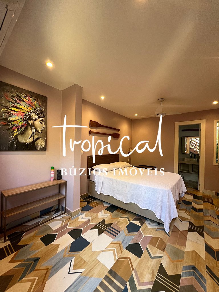 AB88 - Casa com alto lazer e vista para o mar de Búzios