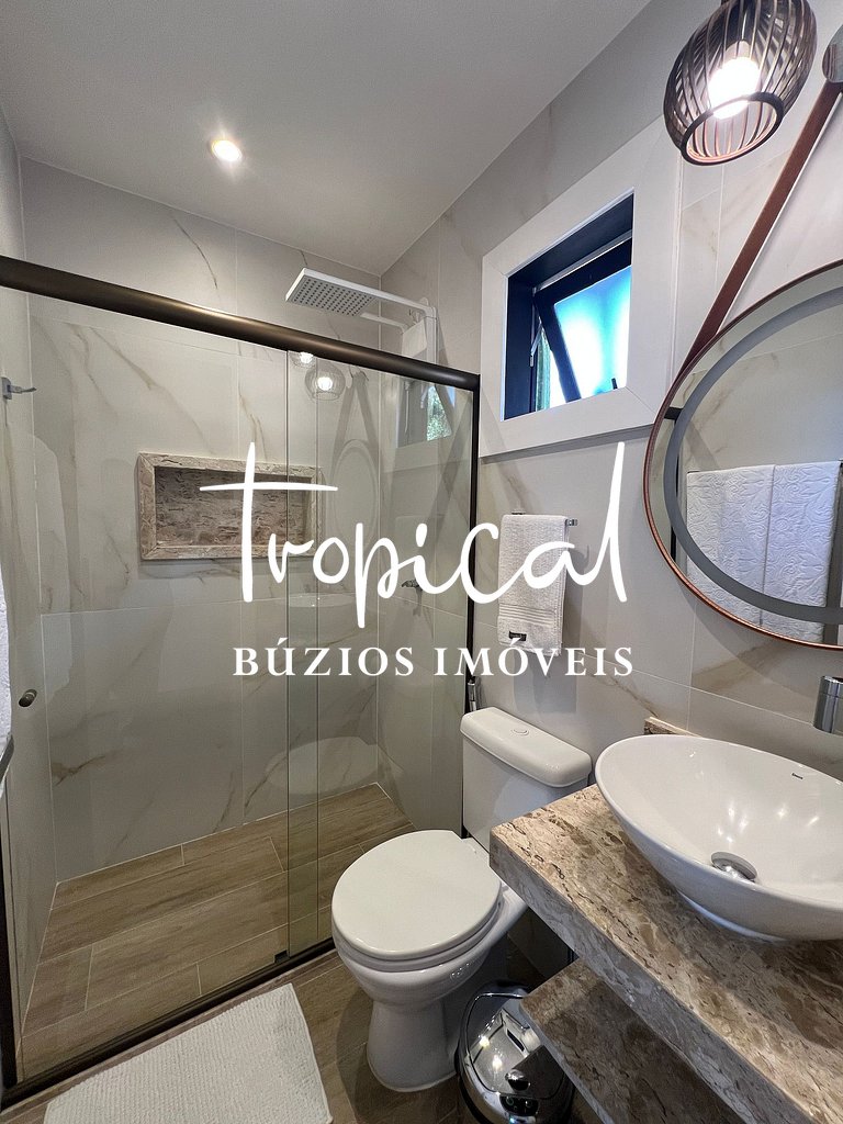 AB88 - Casa com alto lazer e vista para o mar de Búzios