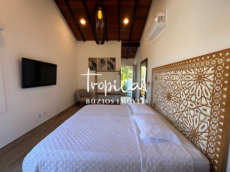 AB88 - Casa com alto lazer e vista para o mar de Búzios