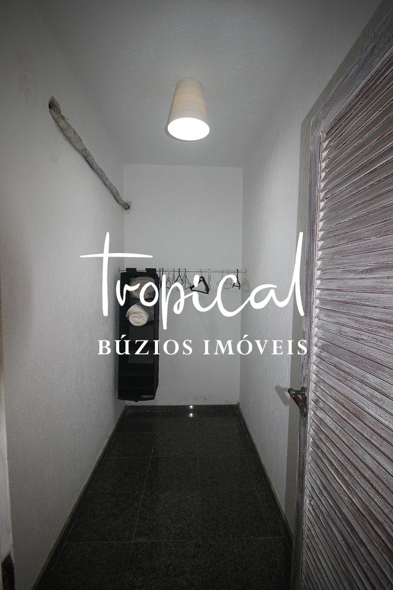 RA01 - Excelente pé na areia