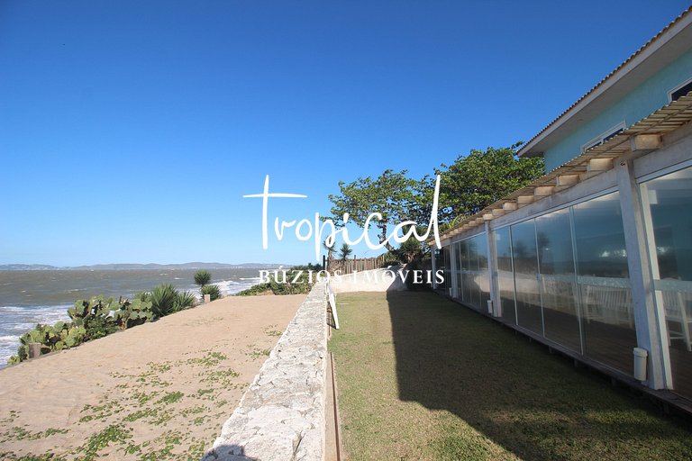 RA01 - Excelente pé na areia