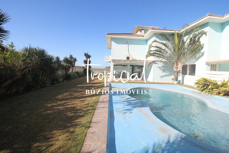 RA01 - Excelente pé na areia