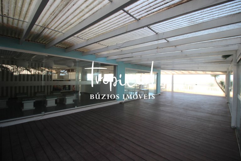 RA01 - Excelente pé na areia