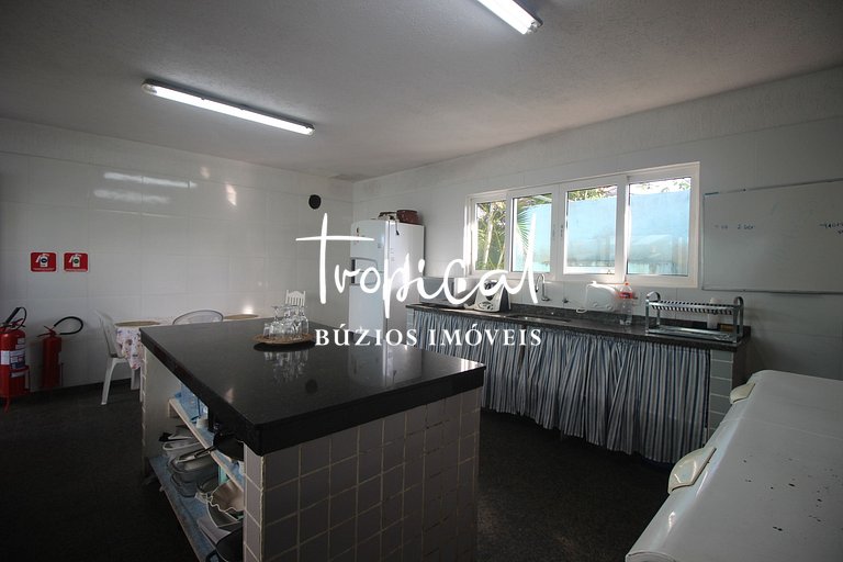 RA01 - Excelente pé na areia