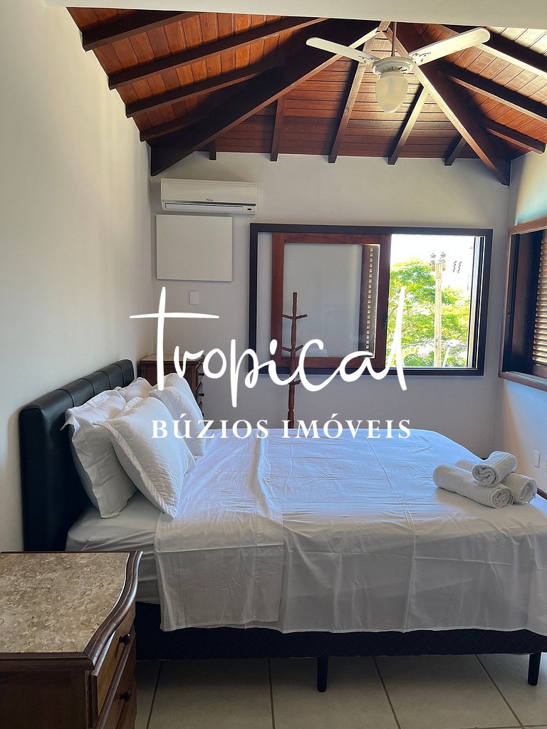 GB65 - Casa com 8 Suítes e Piscina em Geribá