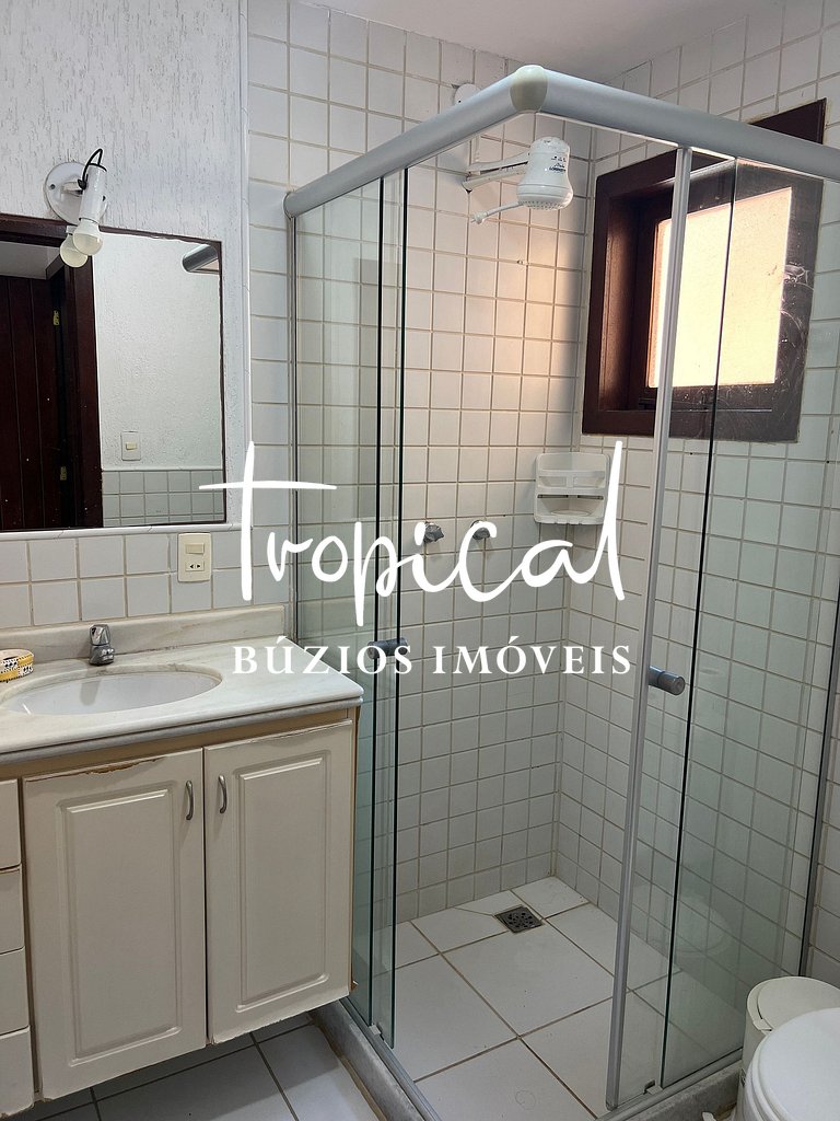 GB65 - Casa com 8 Suítes e Piscina em Geribá