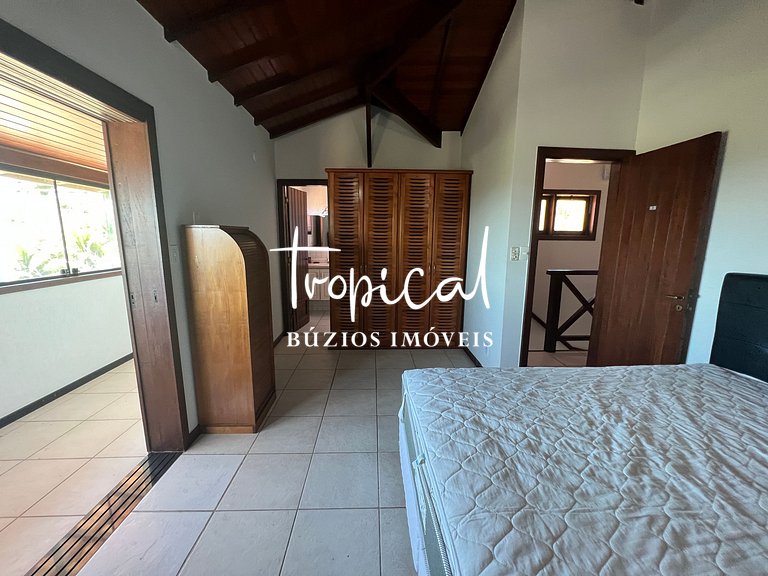 GB65 - Casa com 8 Suítes e Piscina em Geribá