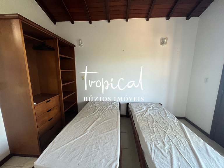 GB65 - Casa com 8 Suítes e Piscina em Geribá