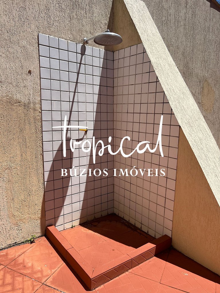 GB65 - Casa com 8 Suítes e Piscina em Geribá