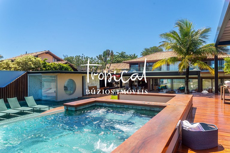 FA18 - Mansão luxuosa pé na areia na Ferradura