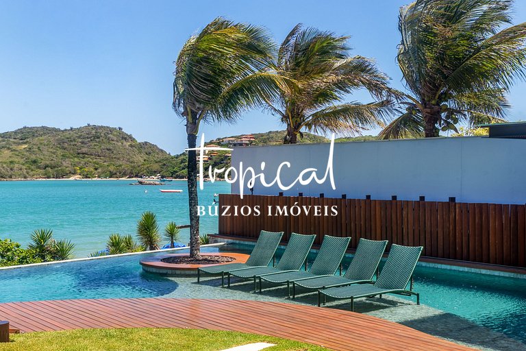 FA18 - Mansão luxuosa pé na areia na Ferradura