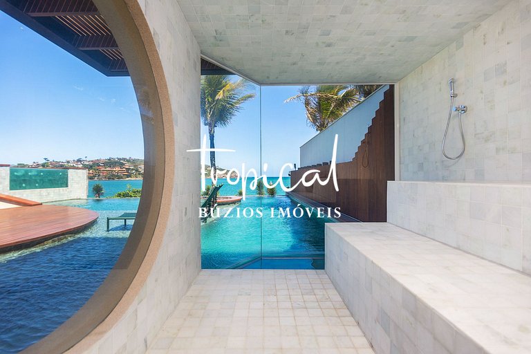 FA18 - Mansão luxuosa pé na areia na Ferradura