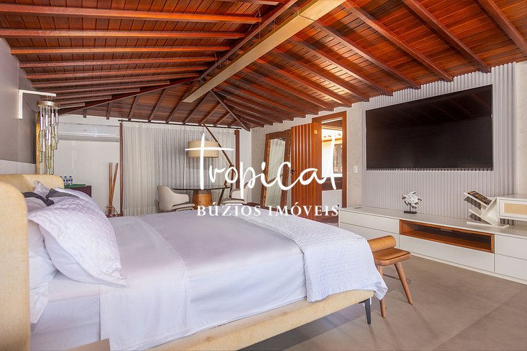 FA18 - Mansão luxuosa pé na areia na Ferradura