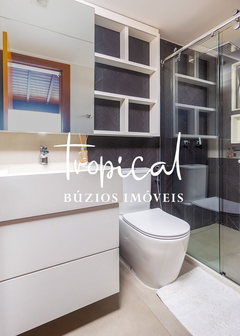 FA18 - Mansão luxuosa pé na areia na Ferradura