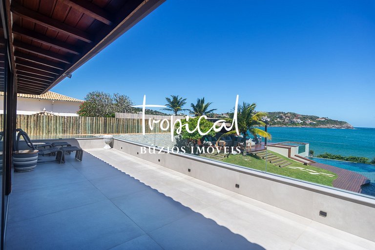 FA18 - Mansão luxuosa pé na areia na Ferradura