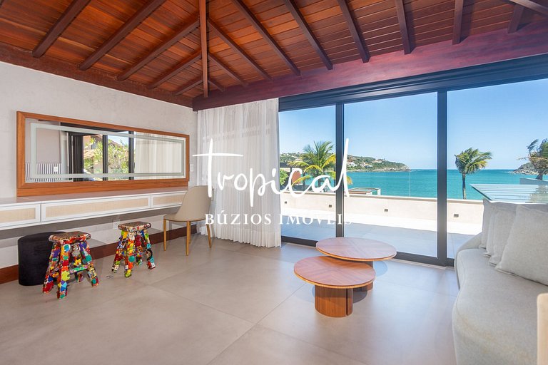 FA18 - Mansão luxuosa pé na areia na Ferradura