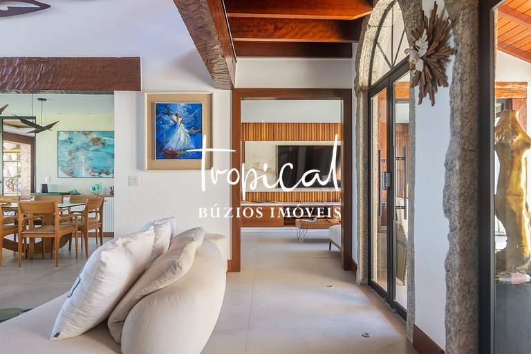 FA18 - Mansão luxuosa pé na areia na Ferradura