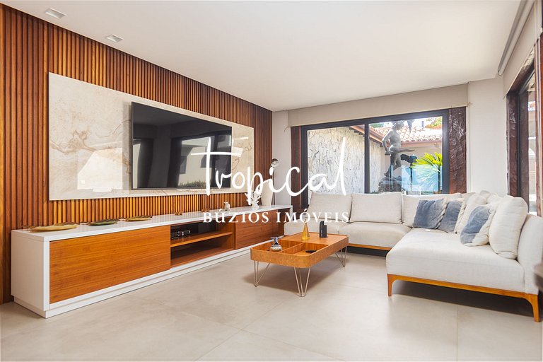 FA18 - Mansão luxuosa pé na areia na Ferradura