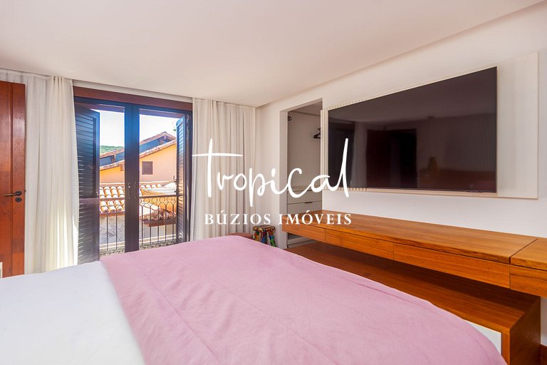 FA18 - Mansão luxuosa pé na areia na Ferradura