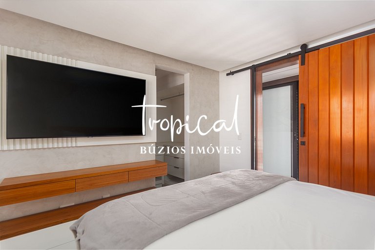 FA18 - Mansão luxuosa pé na areia na Ferradura