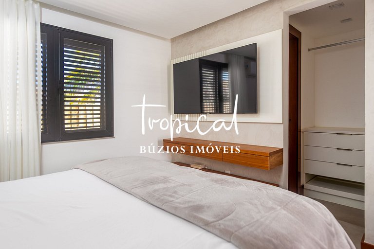 FA18 - Mansão luxuosa pé na areia na Ferradura