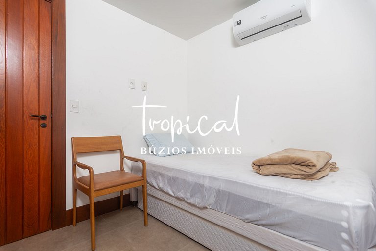 FA18 - Mansão luxuosa pé na areia na Ferradura