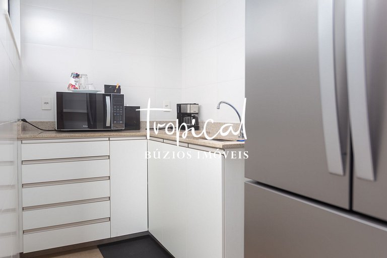 FA18 - Mansão luxuosa pé na areia na Ferradura