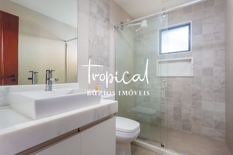 FA18 - Mansão luxuosa pé na areia na Ferradura