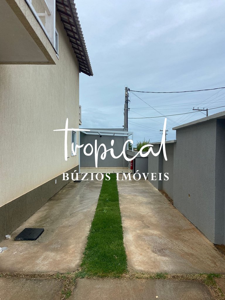 RA02 - Casa em condomínio a 500 metros da praia