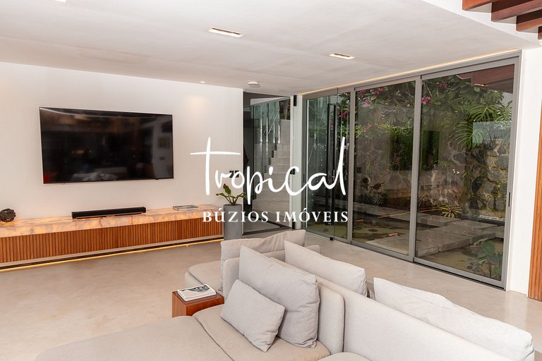 FA80 - Mansão Ferradura Maravilha Moderna