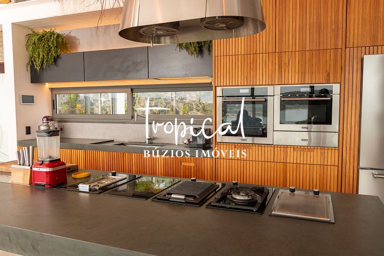 FA80 - Mansão Ferradura Maravilha Moderna