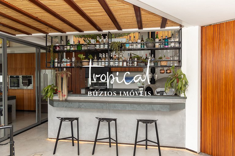 FA80 - Mansão Ferradura Maravilha Moderna