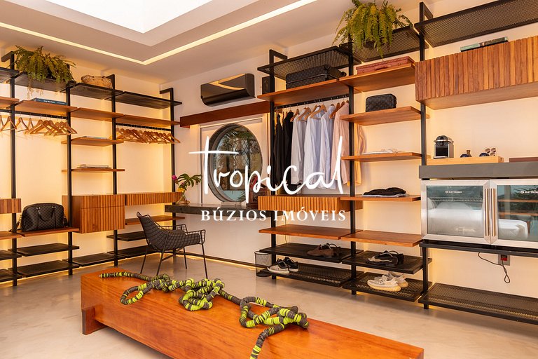 FA80 - Mansão Ferradura Maravilha Moderna