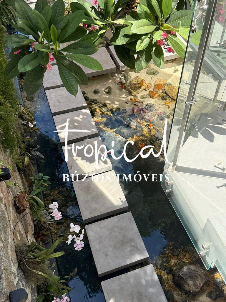 FA80 - Mansão Ferradura Maravilha Moderna