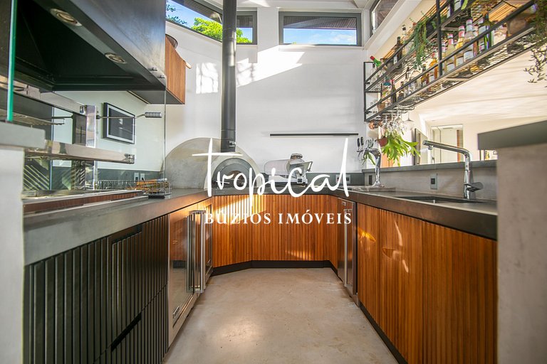 FA80 - Mansão Ferradura Maravilha Moderna