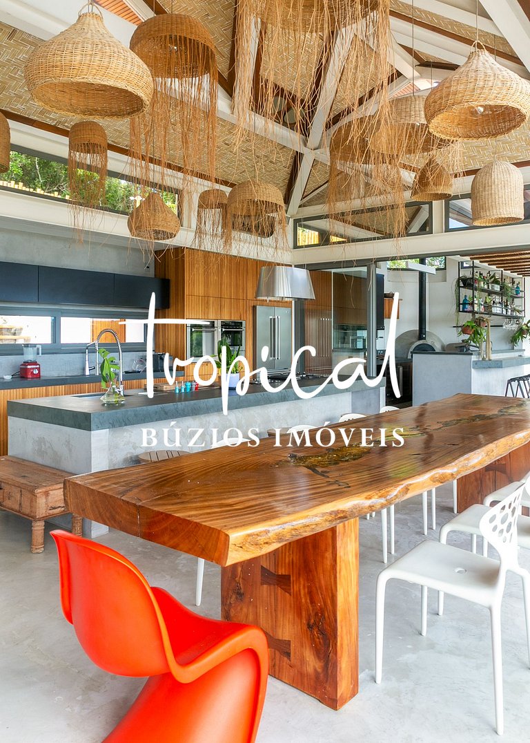 FA80 - Mansão Ferradura Maravilha Moderna