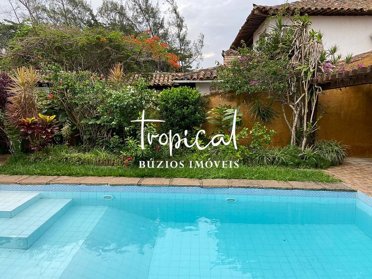 Casa pé na areia à venda