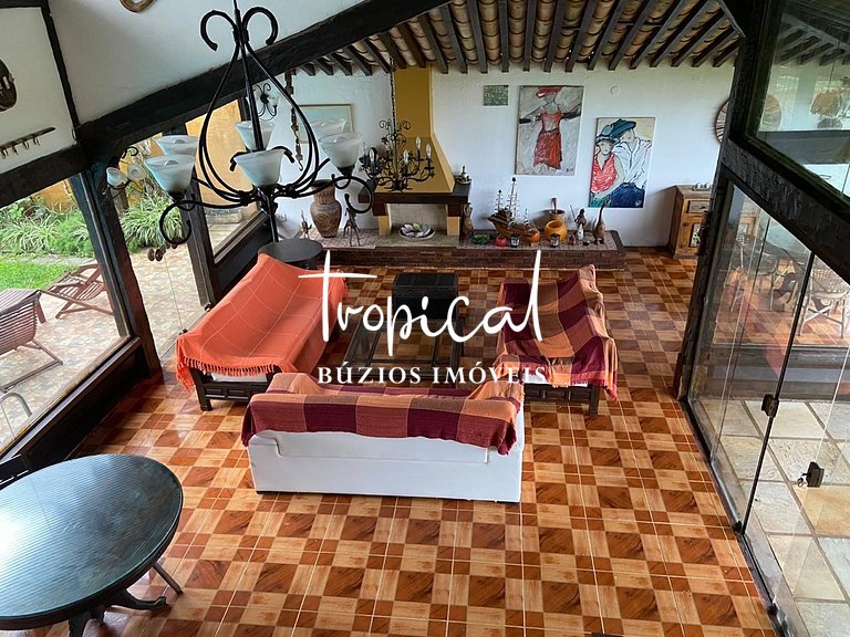 Casa pé na areia à venda