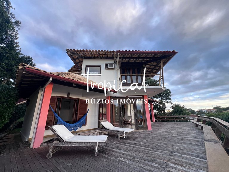 A casa à venda com vista para praia de Geribá